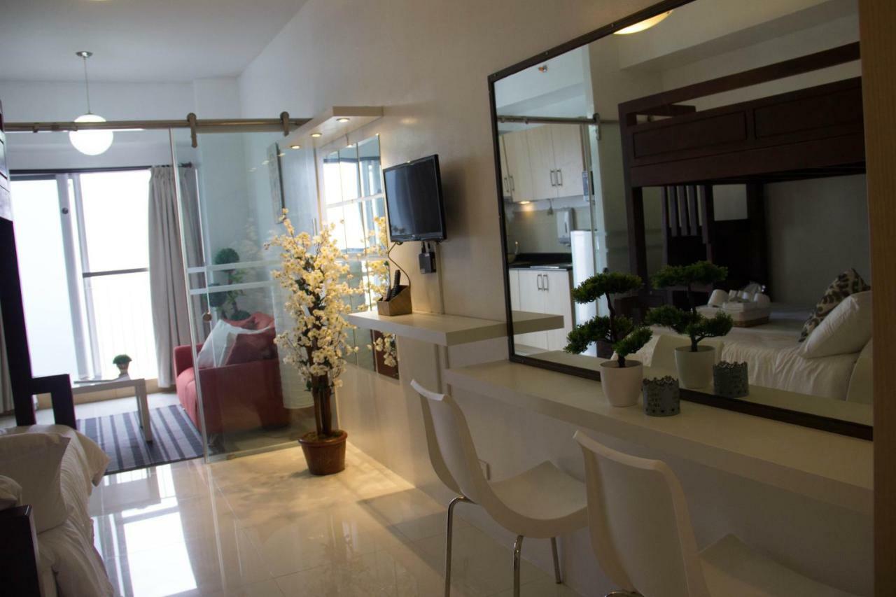 تاجيتاي Smdc Wind Residences Tagaytay With Balcony 19Th Floor المظهر الخارجي الصورة